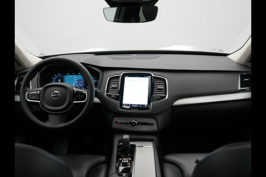 Volvo XC90 T8 Recharge AWD LONG RANGE Ultimate Dark 7 Persoons Plug In Hybrid 456pk Dealer O.H. PHEV | Panodak | Head Up | Adaptive Cruise | Camera | Lederen Sportstoelen Memory & Verwarmd | Google Assistent | Harman & Kardon | Stuur Verwarmd | Apple Carplay | Blis | Keyless | Virtual |