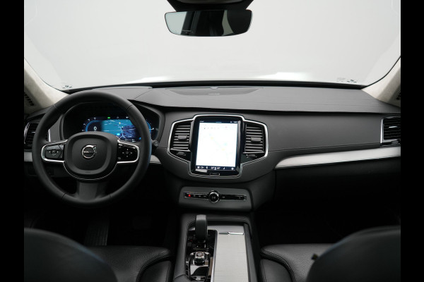 Volvo XC90 T8 Recharge AWD LONG RANGE Ultimate Dark 7 Persoons Plug In Hybrid 456pk Dealer O.H. PHEV | Panodak | Head Up | Adaptive Cruise | Camera | Lederen Sportstoelen Memory & Verwarmd | Google Assistent | Harman & Kardon | Stuur Verwarmd | Apple Carplay | Blis | Keyless | Virtual |
