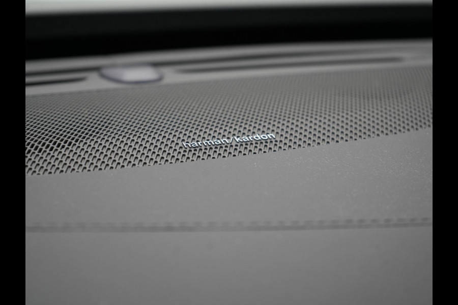 Volvo XC90 T8 Recharge AWD LONG RANGE Ultimate Dark 7 Persoons Plug In Hybrid 456pk Dealer O.H. PHEV | Panodak | Head Up | Adaptive Cruise | Camera | Lederen Sportstoelen Memory & Verwarmd | Google Assistent | Harman & Kardon | Stuur Verwarmd | Apple Carplay | Blis | Keyless | Virtual |