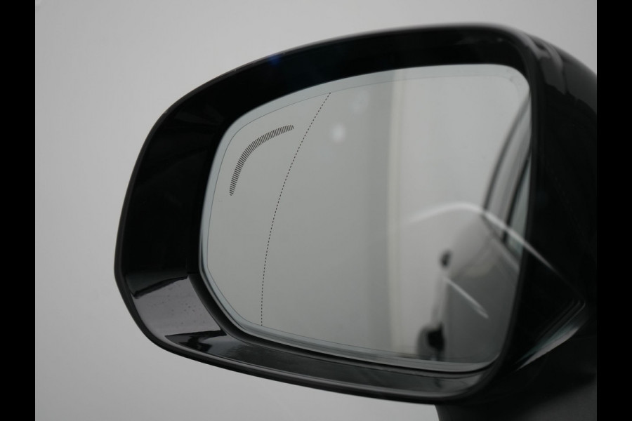 Volvo XC90 T8 Recharge AWD LONG RANGE Ultimate Dark 7 Persoons Plug In Hybrid 456pk Dealer O.H. PHEV | Panodak | Head Up | Adaptive Cruise | Camera | Lederen Sportstoelen Memory & Verwarmd | Google Assistent | Harman & Kardon | Stuur Verwarmd | Apple Carplay | Blis | Keyless | Virtual |