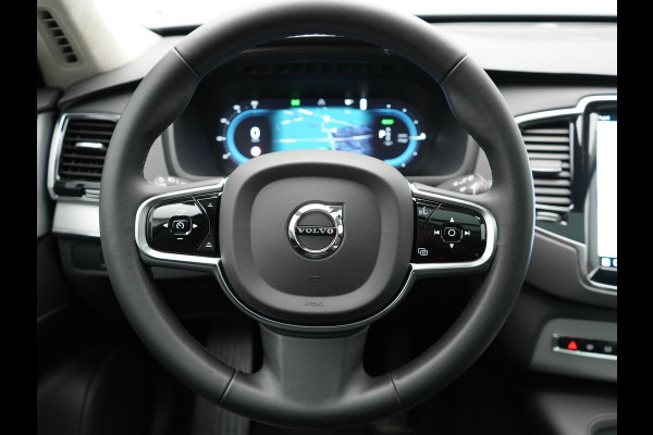 Volvo XC90 T8 Recharge AWD LONG RANGE Ultimate Dark 7 Persoons Plug In Hybrid 456pk Dealer O.H. PHEV | Panodak | Head Up | Adaptive Cruise | Camera | Lederen Sportstoelen Memory & Verwarmd | Google Assistent | Harman & Kardon | Stuur Verwarmd | Apple Carplay | Blis | Keyless | Virtual |