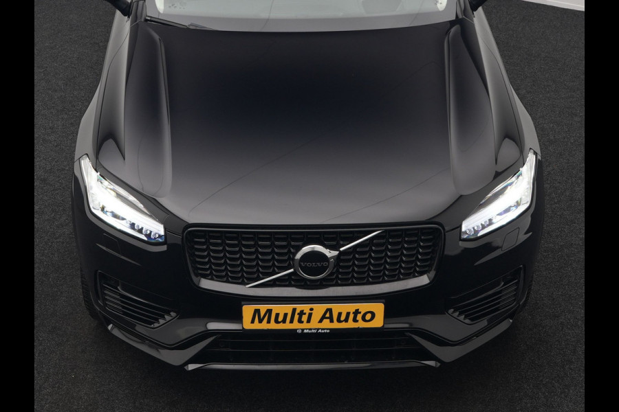 Volvo XC90 T8 Recharge AWD LONG RANGE Ultimate Dark 7 Persoons Plug In Hybrid 456pk Dealer O.H. PHEV | Panodak | Head Up | Adaptive Cruise | Camera | Lederen Sportstoelen Memory & Verwarmd | Google Assistent | Harman & Kardon | Stuur Verwarmd | Apple Carplay | Blis | Keyless | Virtual |