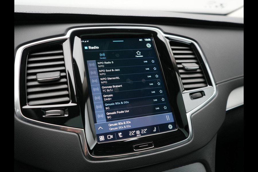 Volvo XC90 T8 Recharge AWD LONG RANGE Ultimate Dark 7 Persoons Plug In Hybrid 456pk Dealer O.H. PHEV | Panodak | Head Up | Adaptive Cruise | Camera | Lederen Sportstoelen Memory & Verwarmd | Google Assistent | Harman & Kardon | Stuur Verwarmd | Apple Carplay | Blis | Keyless | Virtual |
