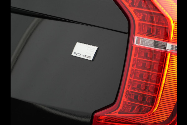 Volvo XC90 T8 Recharge AWD LONG RANGE Ultimate Dark 7 Persoons Plug In Hybrid 456pk Dealer O.H. PHEV | Panodak | Head Up | Adaptive Cruise | Camera | Lederen Sportstoelen Memory & Verwarmd | Google Assistent | Harman & Kardon | Stuur Verwarmd | Apple Carplay | Blis | Keyless | Virtual |
