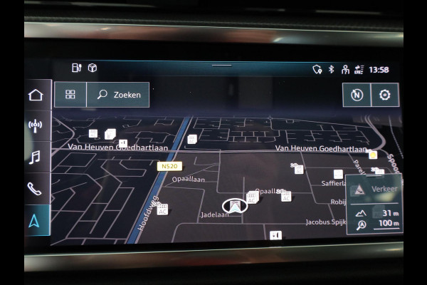 Audi Q3 45 TFSI e S edition 245 pk S-tronic | Navigatie | Panoramadak | Parkeersensoren | Achteruitrijcamera | Stoelverwarming | S-Line |