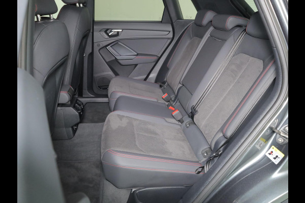 Audi Q3 45 TFSI e S edition 245 pk S-tronic | Navigatie | Panoramadak | Parkeersensoren | Achteruitrijcamera | Stoelverwarming | S-Line |
