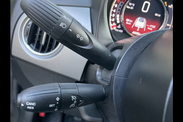 Fiat 500C 1.0 Hybrid sport Airco - Cruise control - Open dak - Parkeersensoren achter - Mistlampen voor - Stuur leder - Stuur multifunctioneel - Bluetooth - Licht metalen velgen 15 inch
