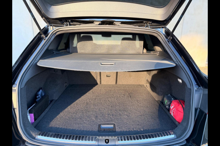 Seat Leon ST FR 2.0 TSI DSG Pano Beats KW V3 19'' Virtual Trekhaak