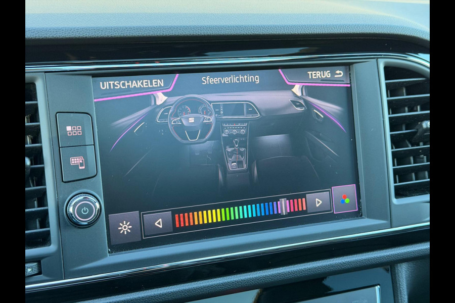 Seat Leon ST FR 2.0 TSI DSG Pano Beats KW V3 19'' Virtual Trekhaak