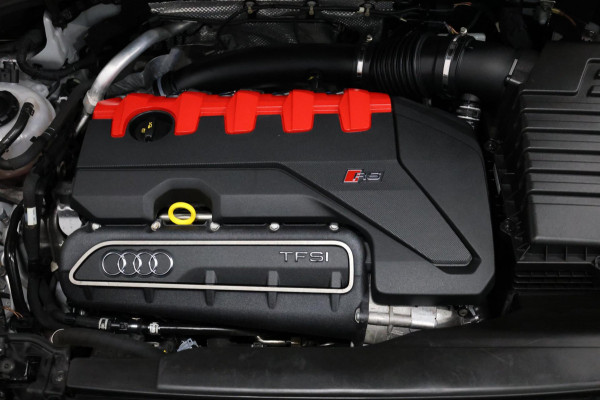 Audi RSQ3 Sportback 2.5 TFSI Quattro 400PK MATRIX+LED/VIRTUAL/PANO/LEER+S.VERWARMING/B&O/21"LMV/360/LINE/ACC/ECC/12 MDN GARANTIE!
