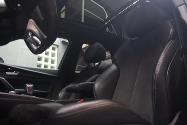 Audi Q5 50 TFSI E Quattro S-line PANO-MEMORY-TREKHAAK-SOH