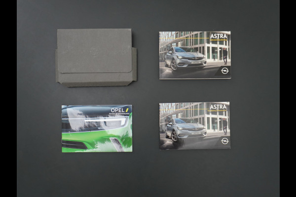 Opel Astra Sports Tourer 1.4T 145pk Navi Camera Lane-dep. Keyless 1/2Leer CruiseControl Led Bluetooth Pdc Apple/Android Aut.Verlichting Isofix Elek.Ramen Ecc Tel. Usb 16''LM Business Elegance