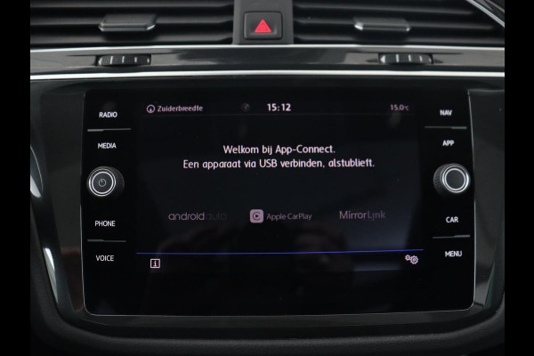 Volkswagen Tiguan 1.5 TSI Comfortline | Panoramadak | Stoelverwarming | Carplay | Camera | Keyless | Adaptive cruise | Navigatie | Full LED