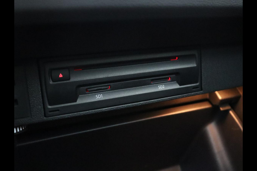 Volkswagen Tiguan 1.5 TSI Comfortline | Panoramadak | Stoelverwarming | Carplay | Camera | Keyless | Adaptive cruise | Navigatie | Full LED