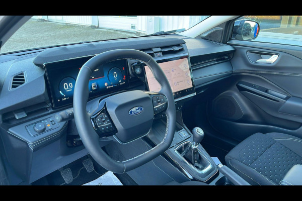 Ford Puma 1.0 EcoBoost Hybrid Titanium 125pk | NIEUW MODEL! | Driver Assistance Pack | Winterpack | Panoramadak | Keyless Pack | Elek Achterklep | Reserve wiel