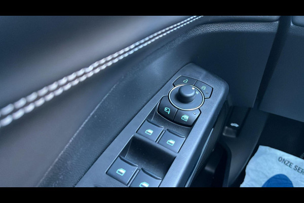Ford Puma 1.0 EcoBoost Hybrid Titanium 125pk | NIEUW MODEL! | Driver Assistance Pack | Winterpack | Panoramadak | Keyless Pack | Elek Achterklep | Reserve wiel