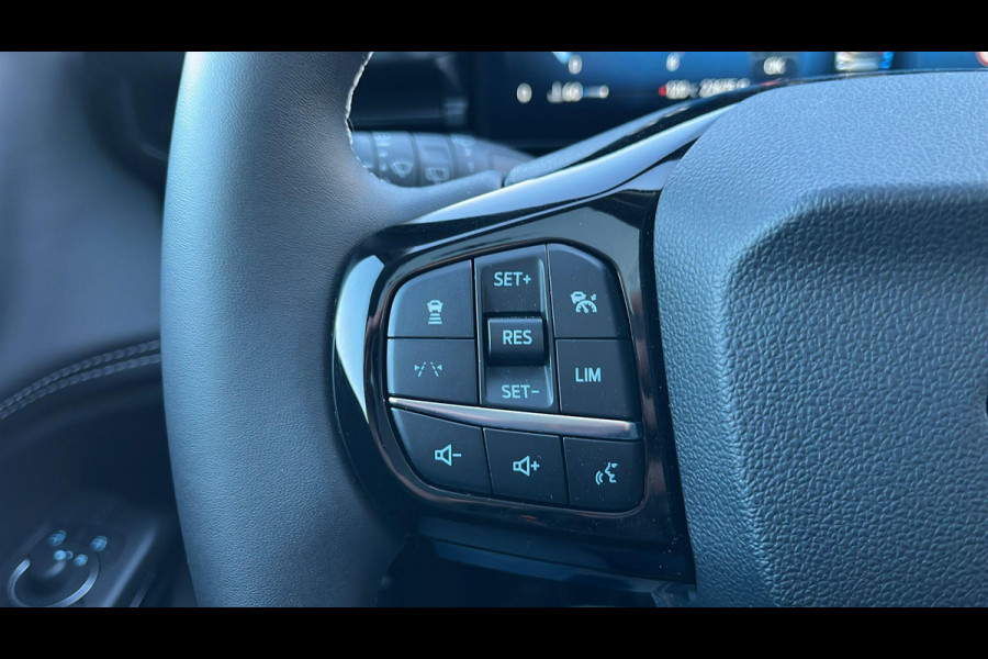 Ford Puma 1.0 EcoBoost Hybrid Titanium 125pk | NIEUW MODEL! | Driver Assistance Pack | Winterpack | Panoramadak | Keyless Pack | Elek Achterklep | Reserve wiel