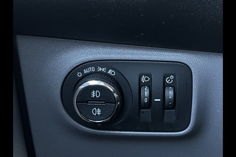 Opel Corsa 1.4 Online Edition | Navi | Trekhaak | Carplay | DAB | Clima | Cruise