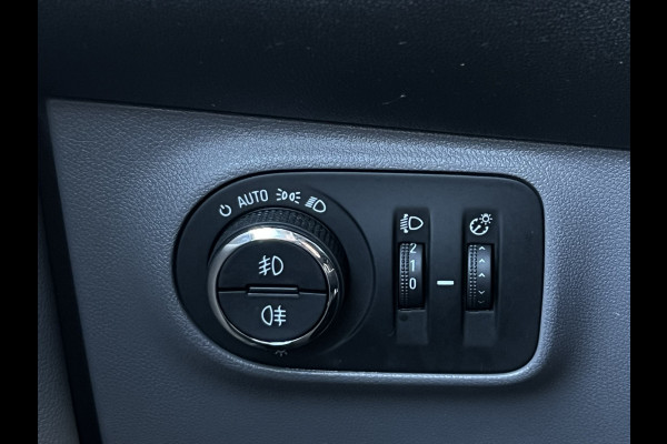 Opel Corsa 1.4 Online Edition | Navi | Trekhaak | Carplay | DAB | Clima | Cruise