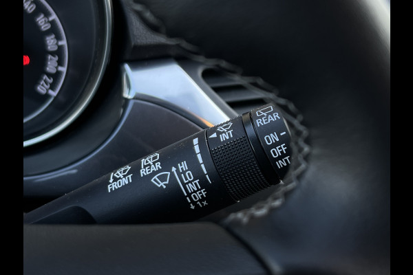 Opel Corsa 1.4 Online Edition | Navi | Trekhaak | Carplay | DAB | Clima | Cruise