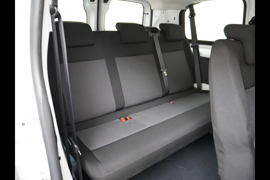 Peugeot e-Expert EV 50kWh 9-Persoons Airco Navi* Apple Carplay Android Auto Cruise Control 3 Zitrijen Dab+ Schuifdeur Privacy Glas Achterdeuren 1e Eigenaar Origineel Nederlandse Auto