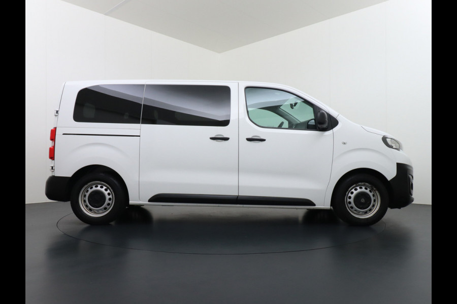 Peugeot e-Expert EV 50kWh 9-Persoons Airco Navi* Apple Carplay Android Auto Cruise Control 3 Zitrijen Dab+ Schuifdeur Privacy Glas Achterdeuren 1e Eigenaar Origineel Nederlandse Auto