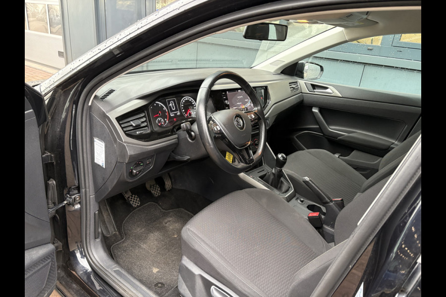 Volkswagen Polo 1.0 TSi 95pk Comfortline Business 5-drs. CAMERA/CARPLAY/NAVI/ADAPT.CRUISE/DAB