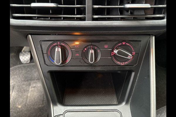 Volkswagen Polo 1.0 TSi 95pk Comfortline Business 5-drs. CAMERA/CARPLAY/NAVI/ADAPT.CRUISE/DAB