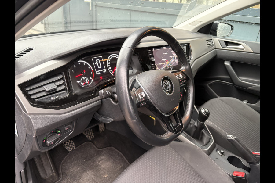 Volkswagen Polo 1.0 TSi 95pk Comfortline Business 5-drs. CAMERA/CARPLAY/NAVI/ADAPT.CRUISE/DAB