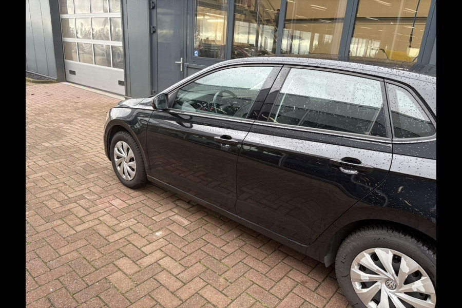 Volkswagen Polo 1.0 TSi 95pk Comfortline Business 5-drs. CAMERA/CARPLAY/NAVI/ADAPT.CRUISE/DAB