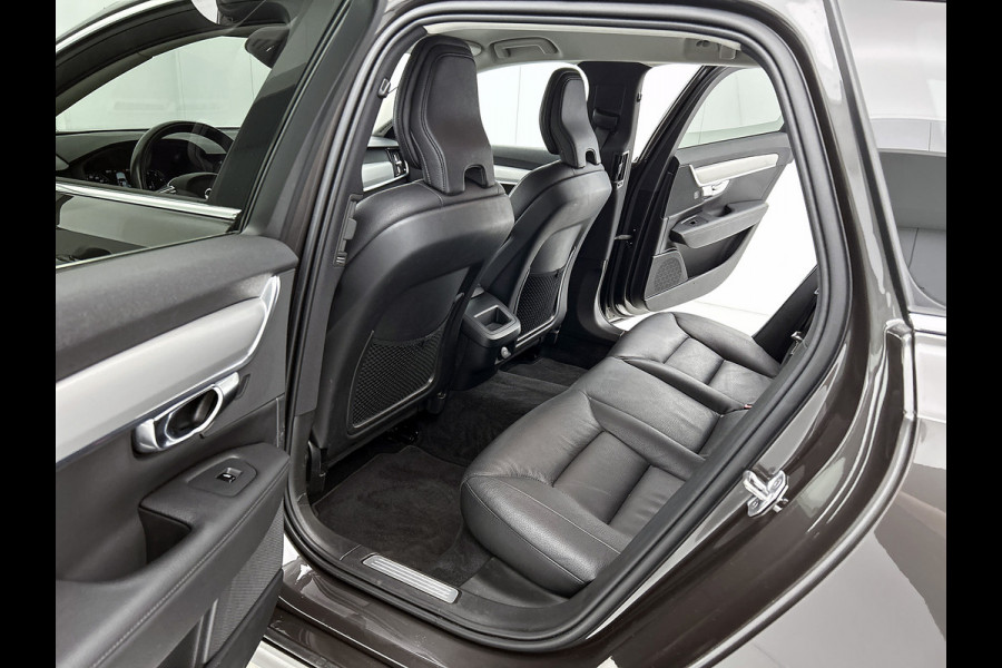 Volvo V90 2.0 B4 198PK Mild Hybrid Business pro automaat / Airco-ecc / Navi / Leder / Adap-cruise / Lmv / Xenon / Car-play / Apk 04-2027