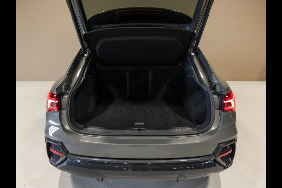 Audi Q3 Sportback 35 TFSI Business Edition / 150pk / Panorama dak / Keyless / Rondomzicht camera /