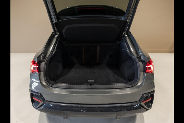 Audi Q3 Sportback 35 TFSI Business Edition / 150pk / Panorama dak / Keyless / Rondomzicht camera /