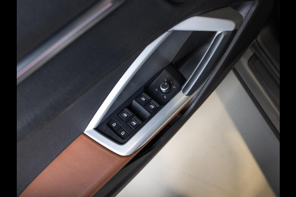 Audi Q3 Sportback 35 TFSI Business Edition / 150pk / Panorama dak / Keyless / Rondomzicht camera /