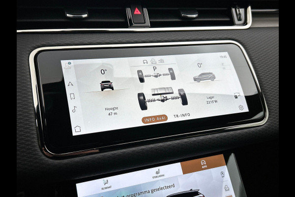 Land Rover Range Rover Evoque P300e AWD R-Dynamic SE