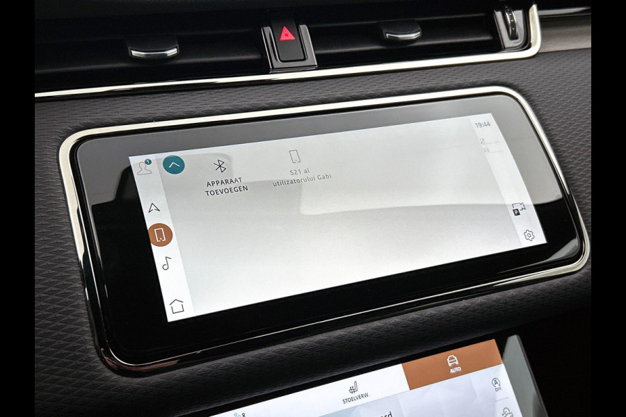 Land Rover Range Rover Evoque P300e AWD R-Dynamic SE