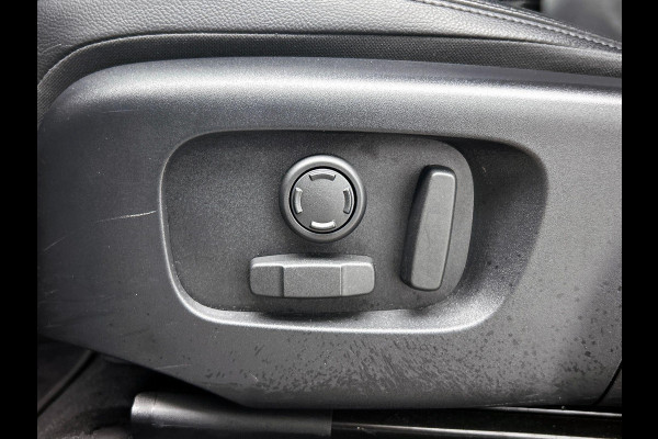 Land Rover Range Rover Evoque P300e AWD R-Dynamic SE