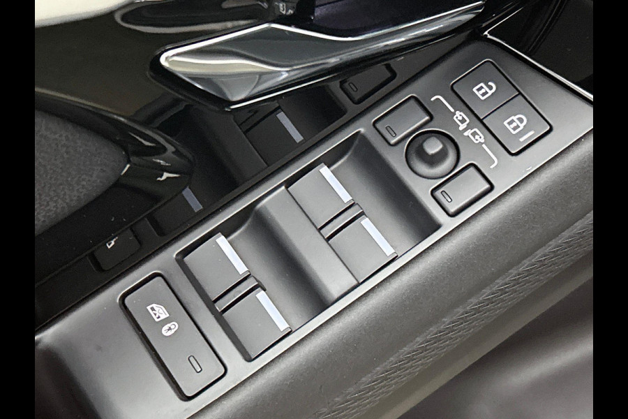 Land Rover Range Rover Evoque P300e AWD R-Dynamic SE