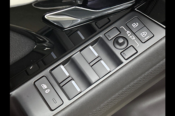 Land Rover Range Rover Evoque P300e AWD R-Dynamic SE