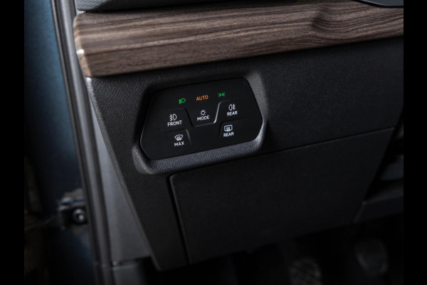 Seat Leon 1.5 TSI Style Ultimate Edition / 150pk / Keyless / Stoel en stuurverwarming /