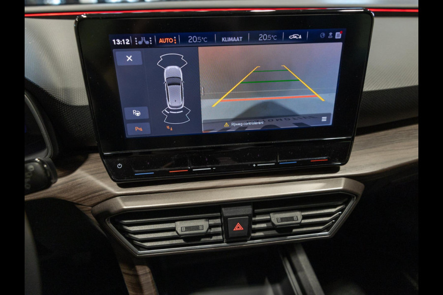 Seat Leon 1.5 TSI Style Ultimate Edition / 150pk / Keyless / Stoel en stuurverwarming /