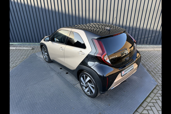 Toyota Aygo X 1.0 VVT-i S-CVT Premium / Bi tone | JBL | Clima | PDC V+A | Rijklaar!!
