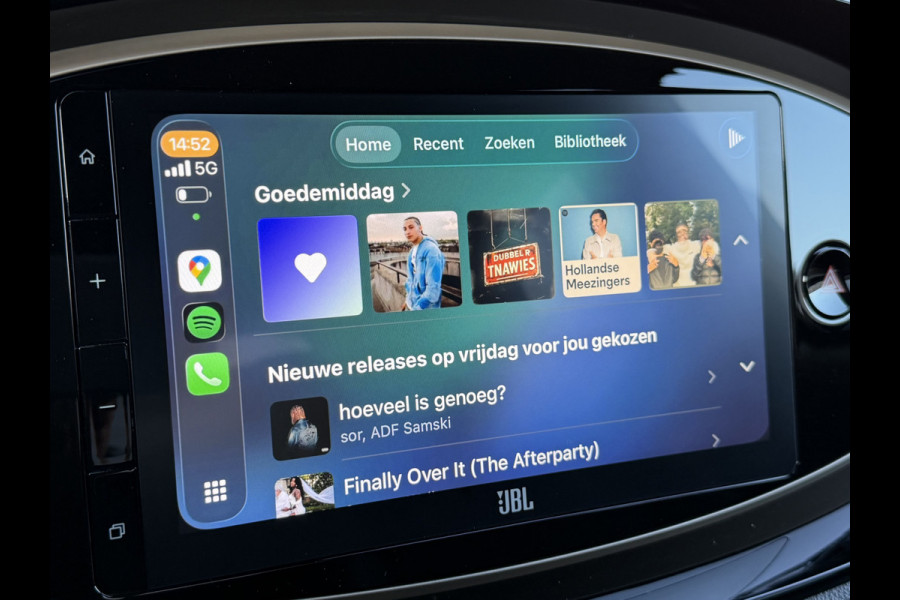 Toyota Aygo X 1.0 VVT-i S-CVT Premium / Bi tone | JBL | Clima | PDC V+A | Rijklaar!!