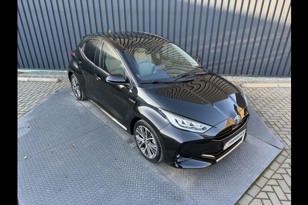 Toyota Yaris 1.5 Hybrid Executive | Creme Leer | Head-up | BSM | Rijklaar!!