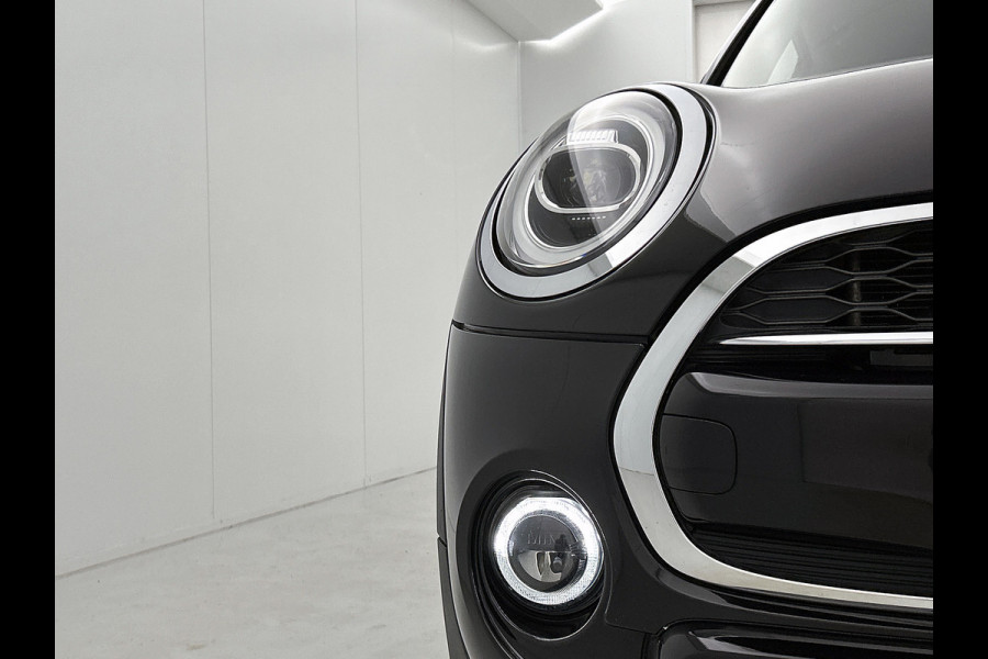 MINI Mini 2.0 Cooper S JCW Chili Serious Business (Dealer OnderH, Bucket Seats, Carplay, Navi Pro, Parkeerhulp, Stoelv, Etc)