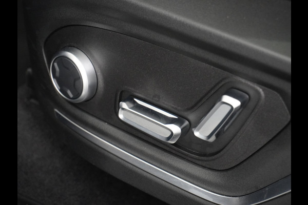 Lynk & Co 01 PHEV AUT-7 261pk Pano-Schuifdak Lmv 20" 360°Camera Apple Carplay Android Auto Adap.Cruise Navi Pdc Ecc Keyless Led Plug-In Hybri Elek.Memory.Stoel File assistent Dodehoek detector Elektrisch bedienbare achterklep Rijstrooksensor Wifi Verkeersbord detectie 425Nm koppel 3,7kw laadvermogen €41.882 Nieuwprijs 1e Eigenaar Origineel NLse auto!