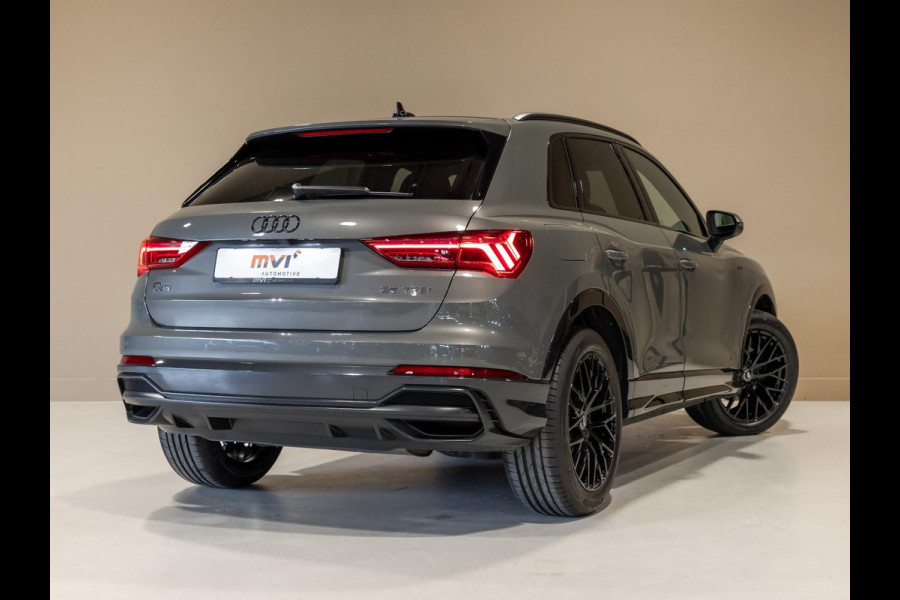 Audi Q3 35 TFSI 2x S-Line / 150pk / Trekhaak / Achteruitrij camera / Stoelverwarming /