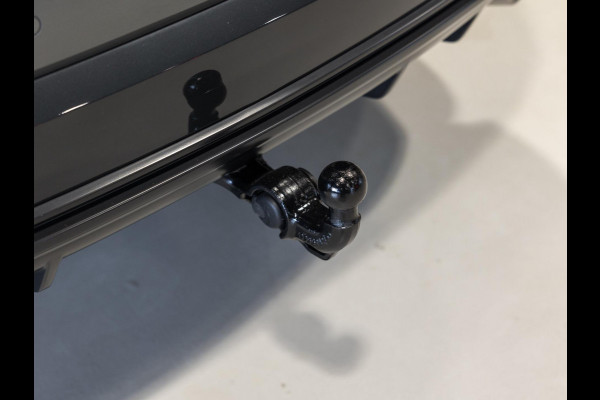 Audi Q3 35 TFSI 2x S-Line / 150pk / Trekhaak / Achteruitrij camera / Stoelverwarming /