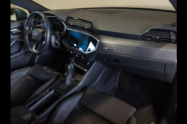 Audi Q3 35 TFSI 2x S-Line / 150pk / Trekhaak / Achteruitrij camera / Stoelverwarming /