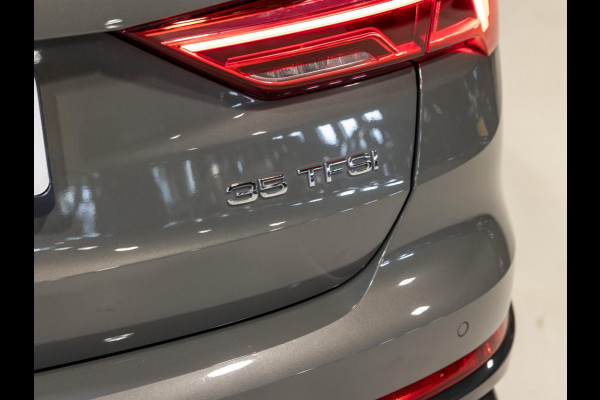 Audi Q3 35 TFSI 2x S-Line / 150pk / Trekhaak / Achteruitrij camera / Stoelverwarming /